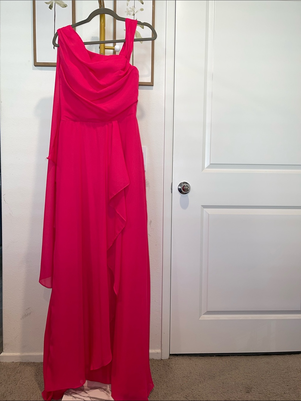 Elegant Hot Pink One-Shoulder Evening Dress